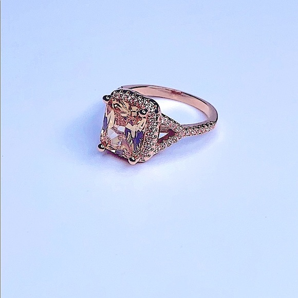 Jewelry - Rose Gold Cushion Morganite Diamond